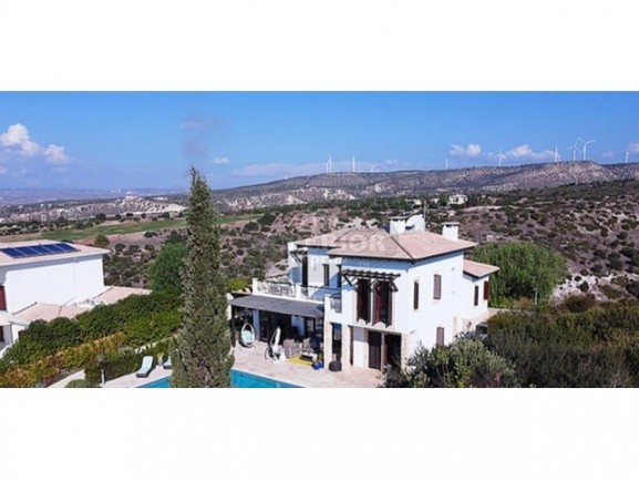RP-4033 - Villa for rent in Aphrodite Hills, Paphos