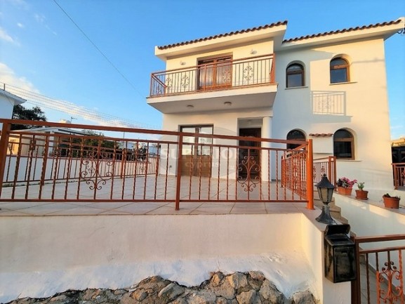 RP-4057 - Villa for rent in Tremithousa, Paphos