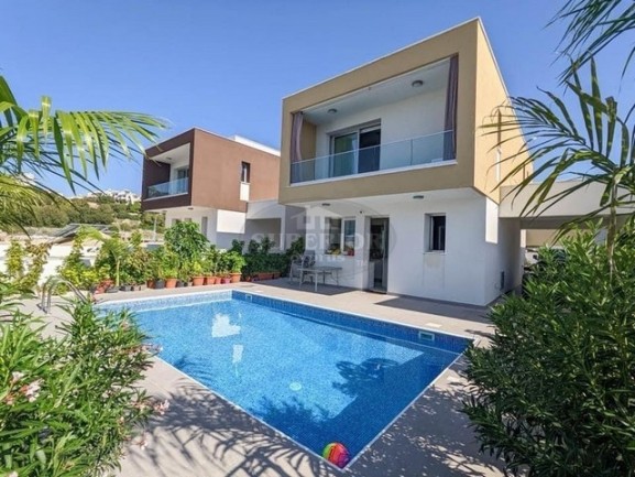 RP-4291 - Villa for rent in Universal, Paphos